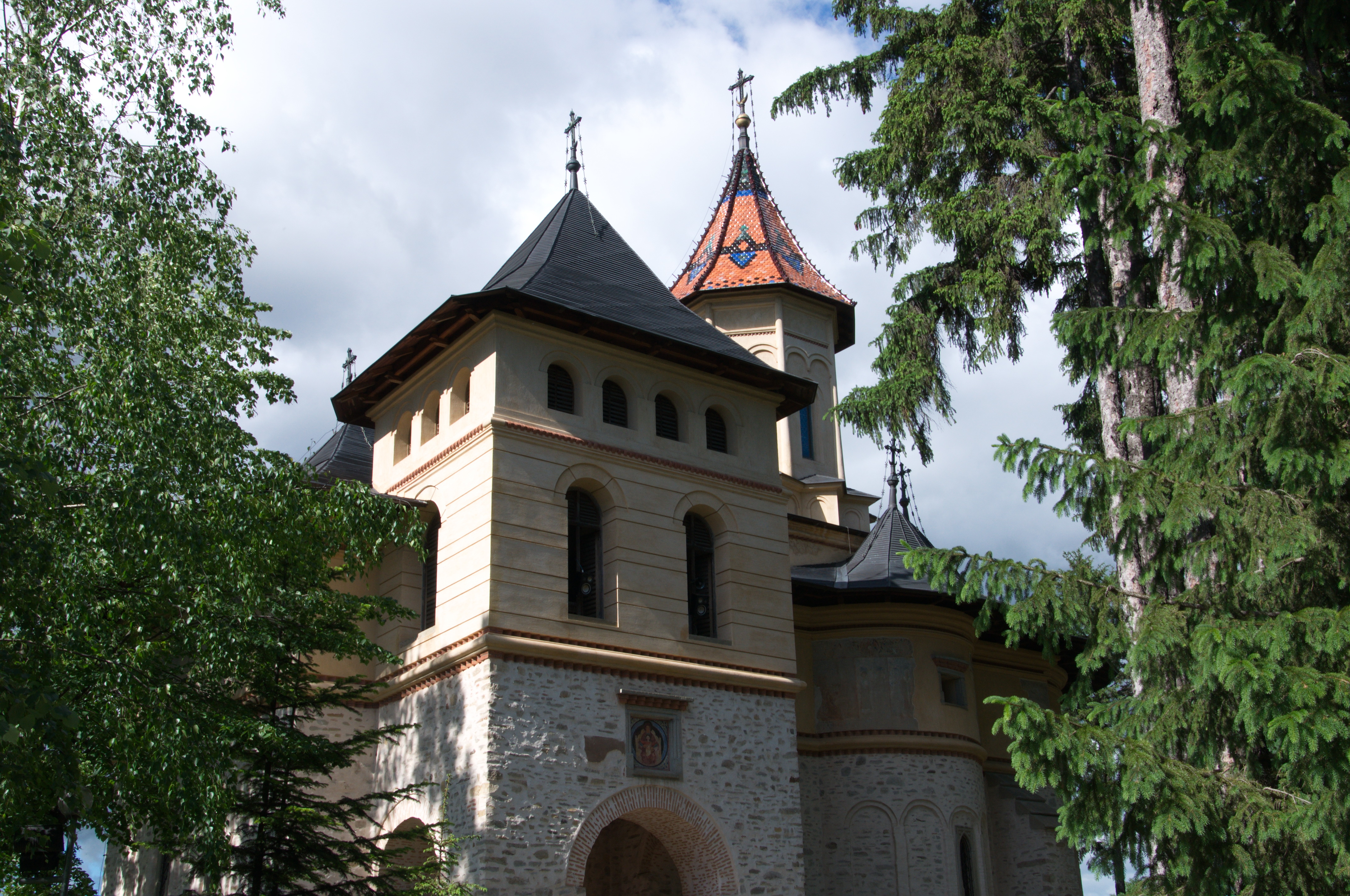 Biserica „Sfântul Gheorghe”-Mirăuți
